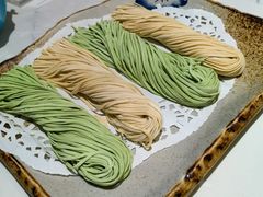 -靓海海鲜火锅(水上湖边观景店)