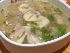 虾仁大馄饨-南城香·饭香串香馄饨香(青年路店)