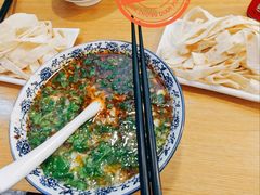 -八百里牛肉汤(盖饭·锅贴·万象城店)