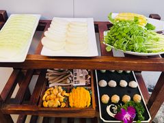 -景明轩•养生酸汤鱼火锅 云贵鲜菌 现舂野果酸汤(王寨小区店)