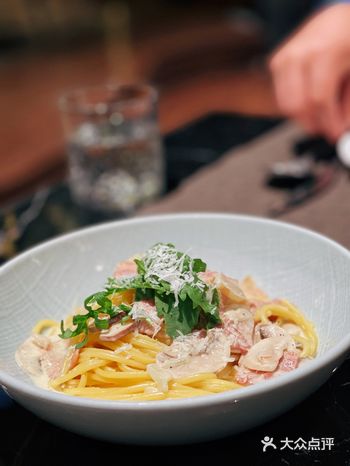 南门最佳约会餐厅｜奶油蘑菇意面好吃到舔盘️