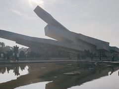 -唐山抗震纪念碑广场