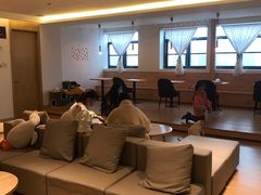 -猫腻·猫咖·撸猫馆(星光大道店)