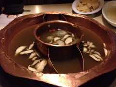 菌王奇香锅-滇釜火锅·能喝汤的火锅(车公庄店)