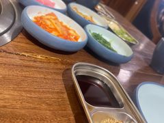 -明洞阿姨·韩式酱蟹烤肉·创意料理(三元桥店)