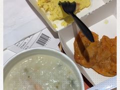 -肯德基(成都机场T2到达精选店)