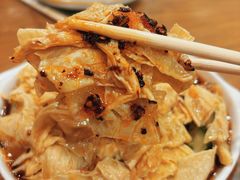 -三鞭一花·独一处·元英砂锅(海光寺店)