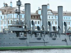 -阿芙乐尔号巡洋舰