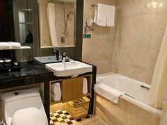 -汕头金海湾大酒店(万象城店)