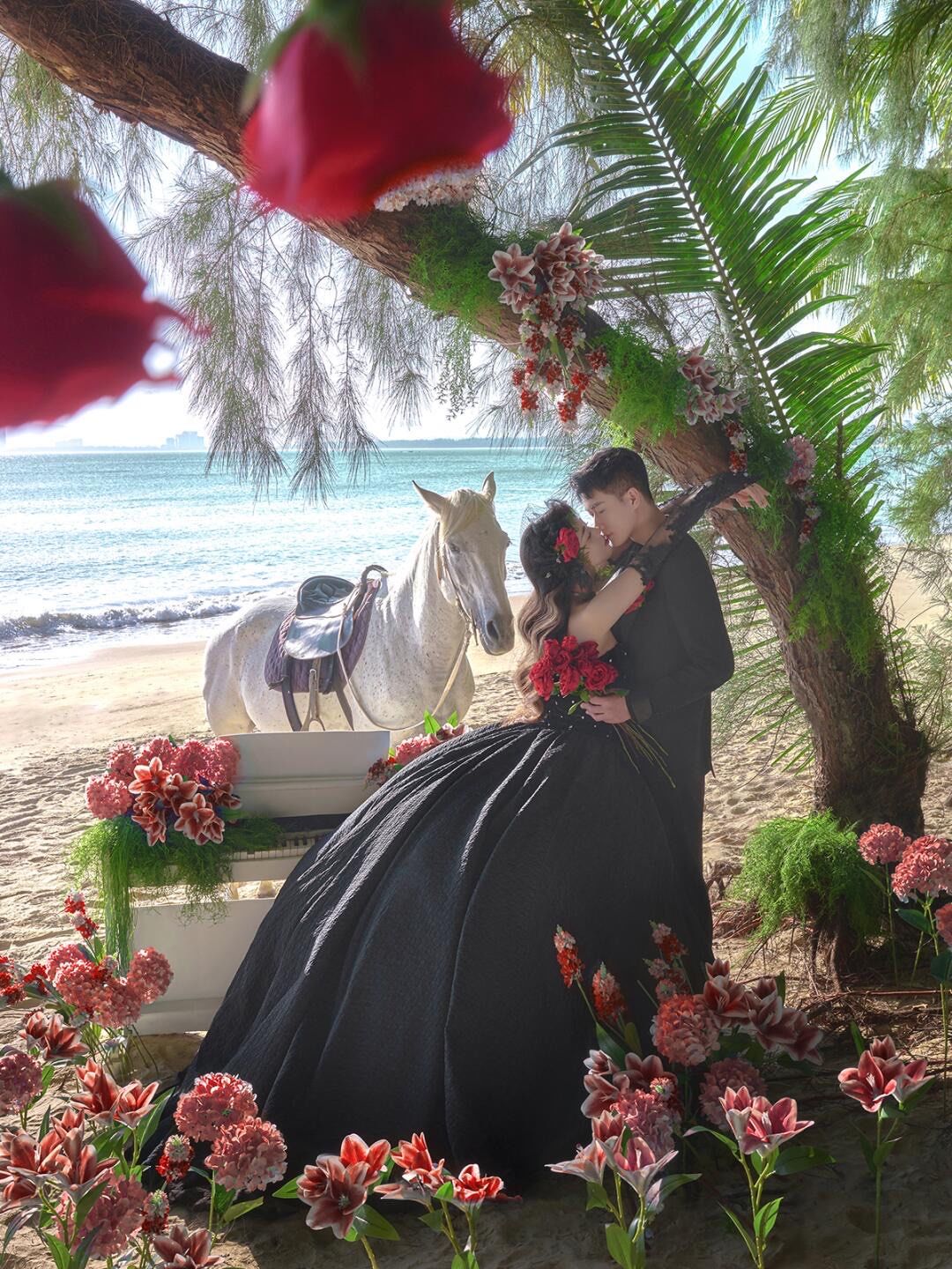 黑纱也可以明艳浪漫✨三亚海边马场婚纱照