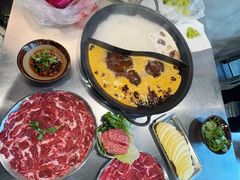 -鹿鸣山草本茶香火锅(园西路店)