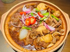 -蔡婶牛腩牛杂煲(长安万科店)