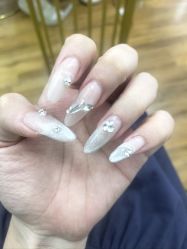 -尤米一站式美甲美睫