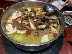 -野菌皇海景野生菌火锅(滨海大道店)