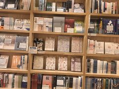 -猫的天空之城概念书店(景德镇陶溪川店)