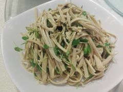 -赶海部落海鲜城(海阳路店)