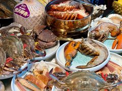 -雍容荟帝王蟹活龙虾展台自助(IFS黑金店)