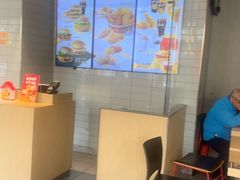-麦当劳(四平路店)