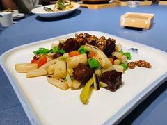 -老莞家私房菜-超级鱼头佛跳墙