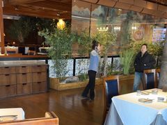 -八府香鸭·啫啫煲(华山路店)