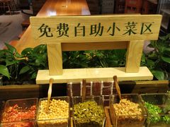 -呷佬·长沙手工米粉(金沙江路店)