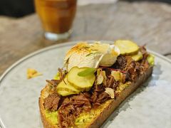 牛油果温泉蛋吐司-O'mills Sourdough Bakery&Bistro(永嘉路店)