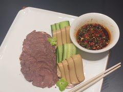 -忆江南·临江鱼馆