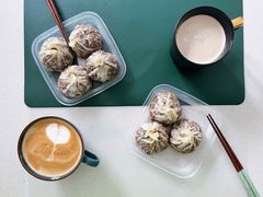 芝士咸蛋黄烧卖-217笋干馄饨