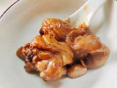 -猪三哥肥肠鸡川菜小炒