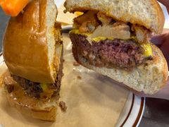 -LESCEDARS Brasserie Bistro香柏树