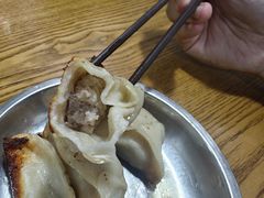 -黄阿姨锅贴大王(万航渡路店)