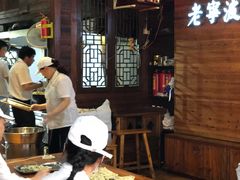 大堂-沈氏祖传老宁波油赞子(南塘店)