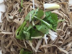 -溢心园香河肉饼总店