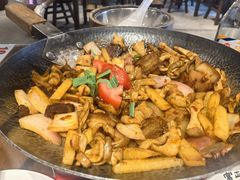 -富正毅三下锅·湘西韵味(天门山索道店)