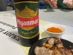 -乔岩保应烧烤店