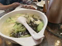 -东来菜馆•手抓海鲜家常菜•海鲜锅贴(鸽子窝店)