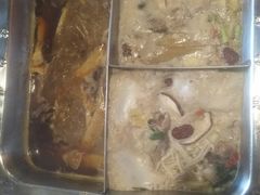 -陈阿婆重庆绿色鱼火锅