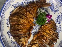 -梓檚中餐厅湖北菜小龙虾武昌鱼排骨藕汤(黄鹤楼店)