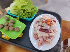 -广味炭炉鸡煲(宝业路分店)