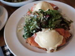 -ROAST coffee & eatery