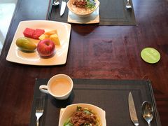 -三亚湾海居铂尔曼度假酒店