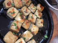 -临街徽菜馆·正宗黄山味