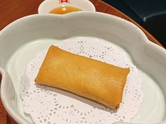 现拆蟹肉鱼丝春卷-上海人家花樣年华(中山公园店)