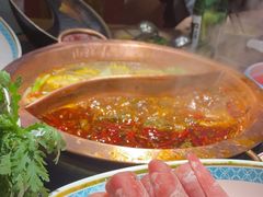 -山城鼎重庆老火锅(西安钟楼店)