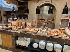 -广州万富希尔顿酒店-感趣自助餐厅·生蚝海鲜刺身