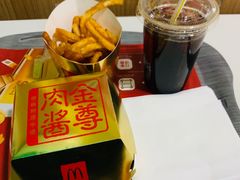 金尊肉酱安格斯厚牛堡-麦当劳(欢乐谷店)