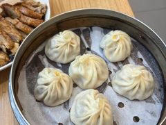 小笼鲜肉汤包-老金陵·李氏鸭血粉丝汤(夫子庙店)