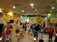 -红黄蓝成长中心(公益西桥校区)