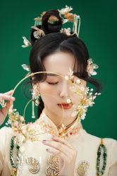 -艾米丽婚纱礼服