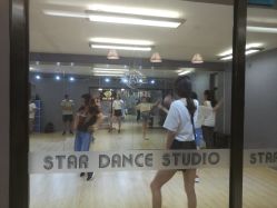 -STAR舞蹈工作室